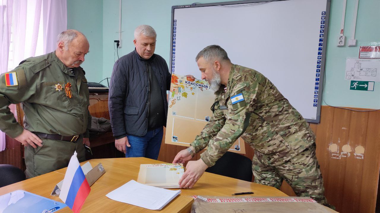 У школах окупованого лівобережжя планують створювати козацькі класи