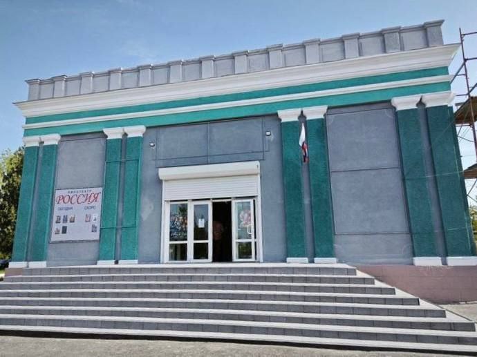 Новинки кіно в окупованому Новотроїцькому є суцільною пропагандою