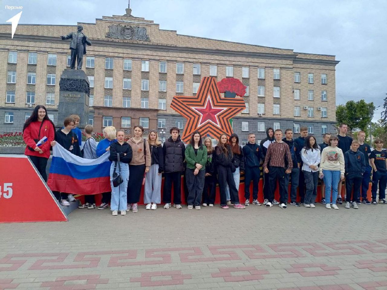 Школярів окупованого лівобережжя продовжують знайомити з Росією