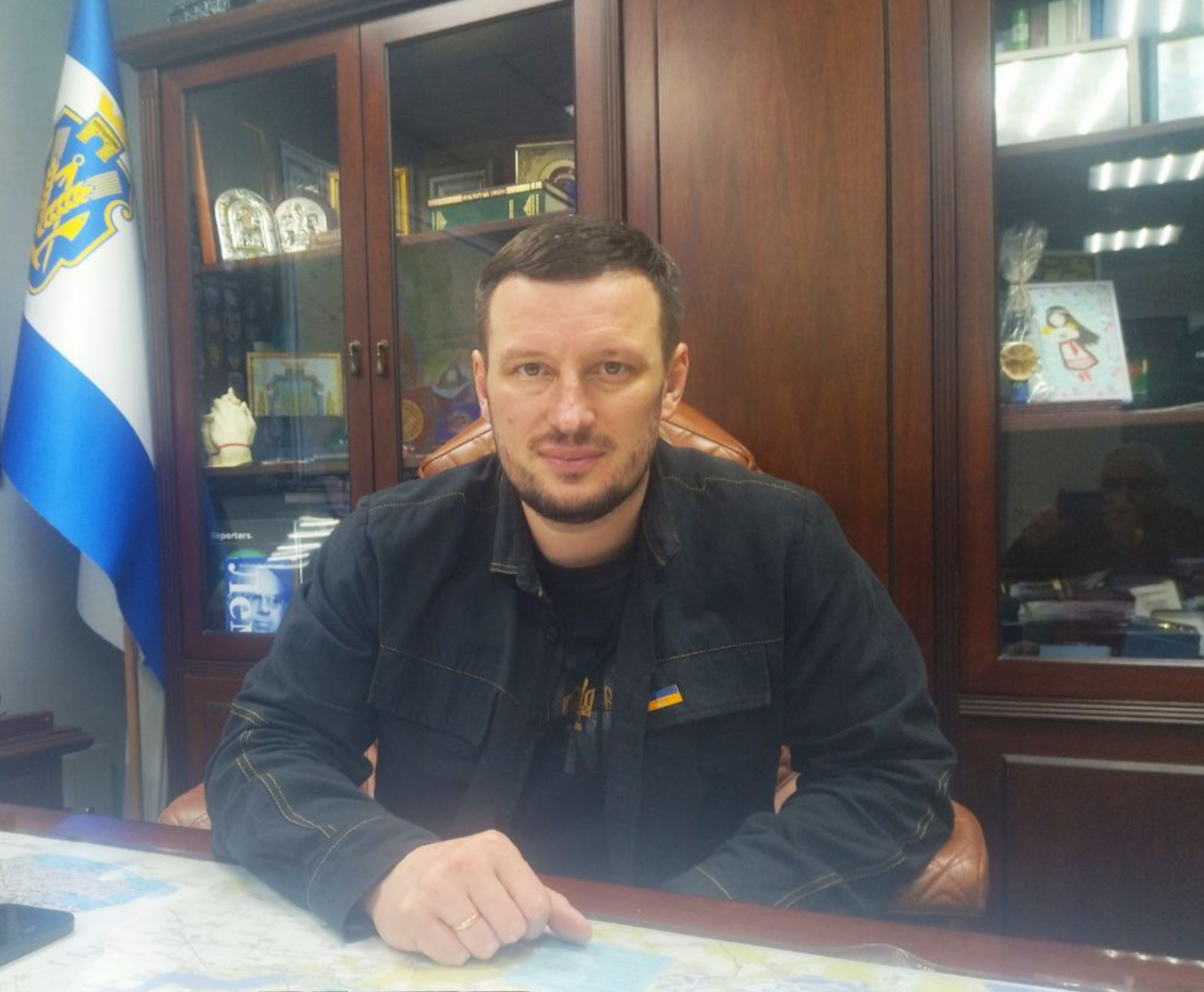 «Пліч-о-пліч»: 27 громад із 11 областей допомагають відбудовувати Херсонщину