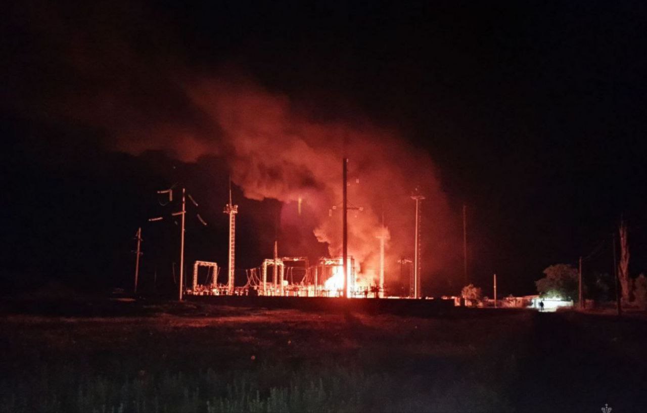 Майже добу окуповане лівобережжя провело без світла, води і зв’язку