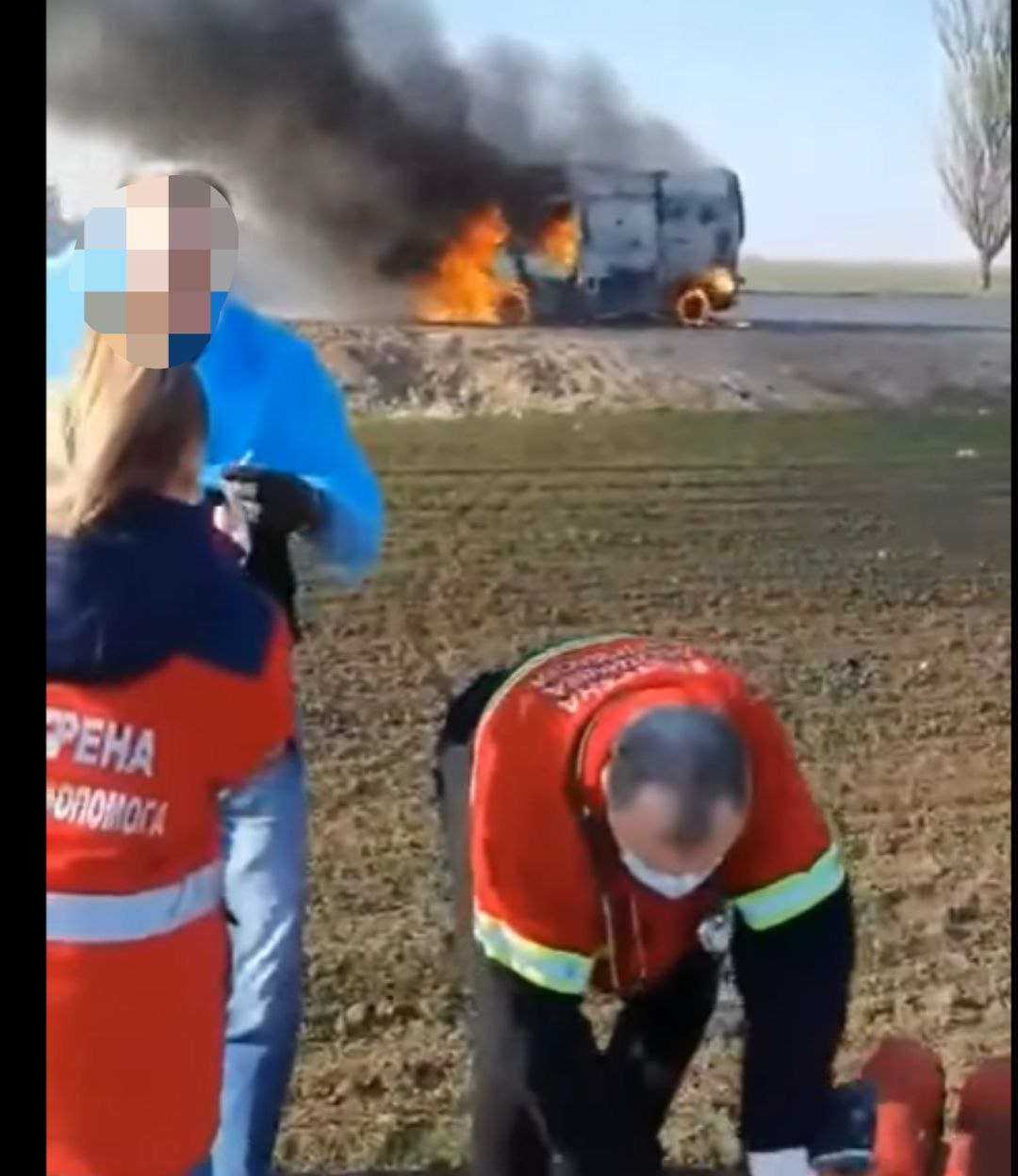  Поліція шукає свідків розстрілу авто “швидкої” у перші дні війни під Херсоном
