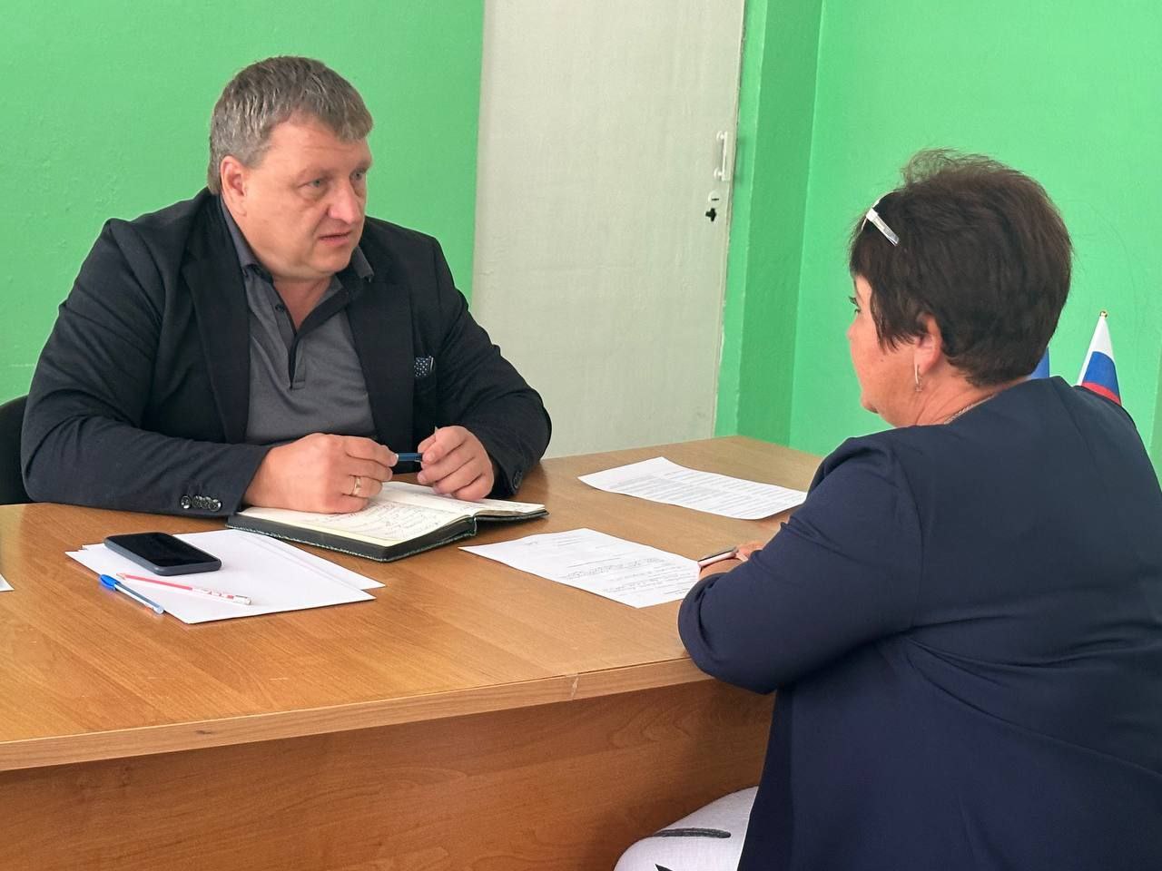 Монолог з «владою»: що хвилює мешканців окупованого лівобережжя?