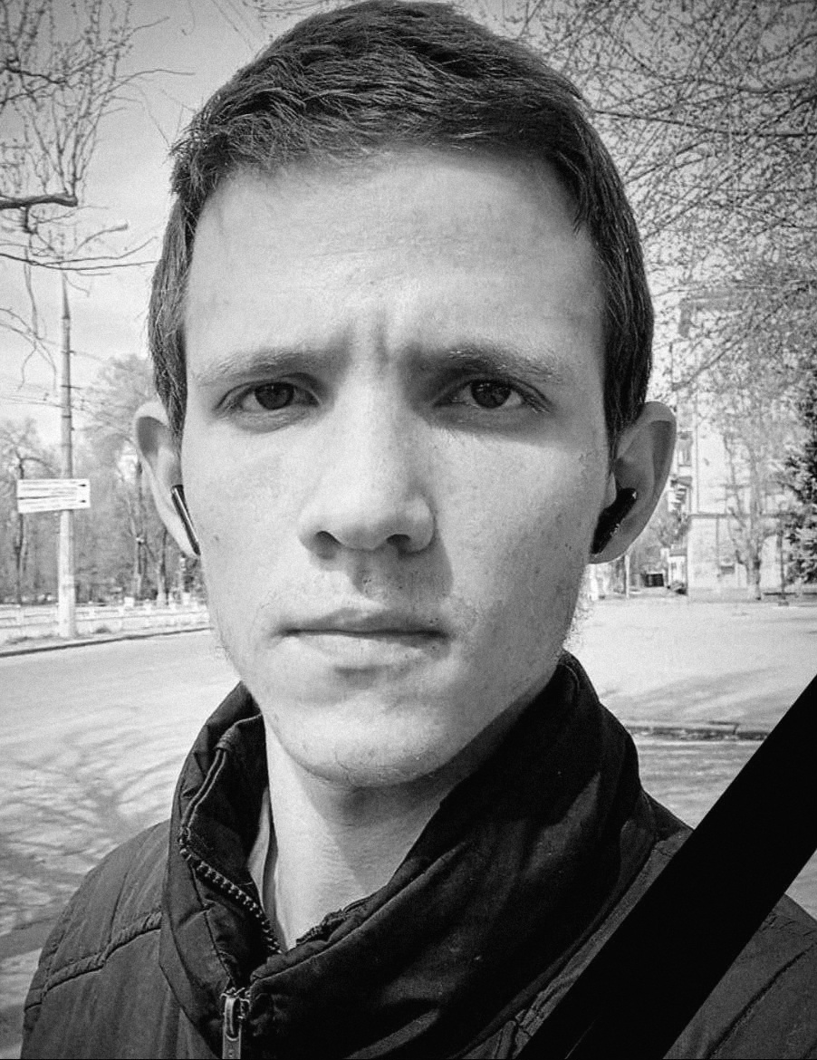 “Золоте серце” – Президент посмертно нагородив херсонського волонтера