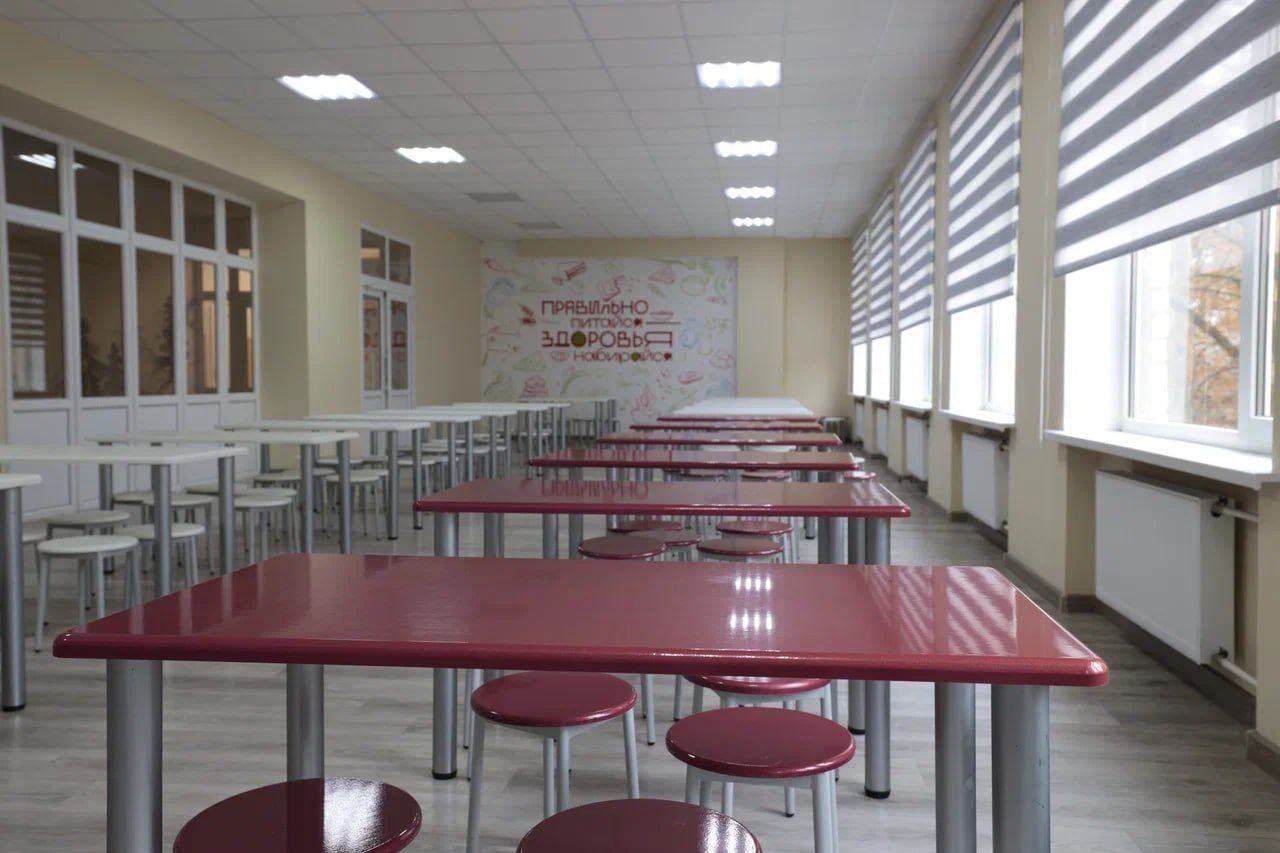 Окупанти нарешті пообіцяли годувати школярів. Але чи будуть?